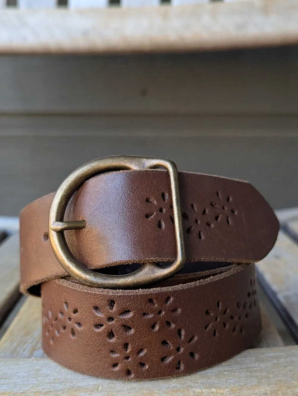 VTG Y2K Candies Brown Italian Leather Floral-Perforated Women's Belt Size Medium